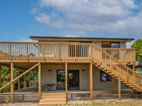 All Decked Out - Matarangi Holiday Home